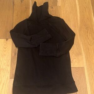 lululemon athletica Black turtleneck